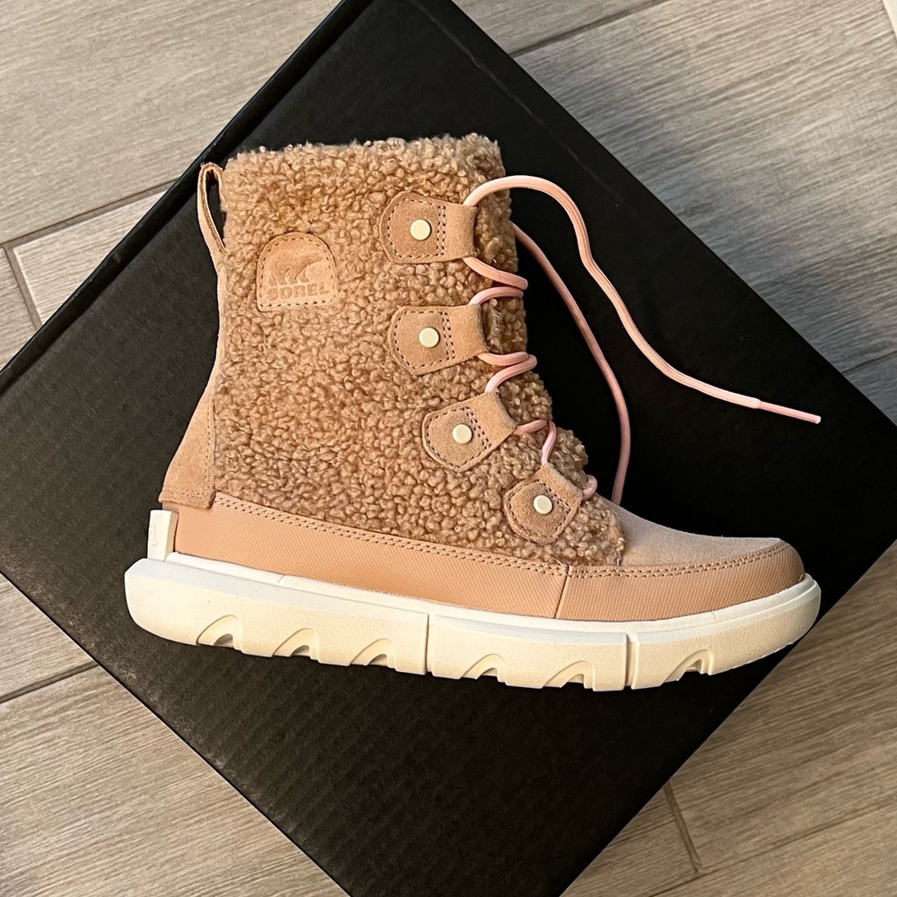 Sorel Joan Cozy II Boots 5.5